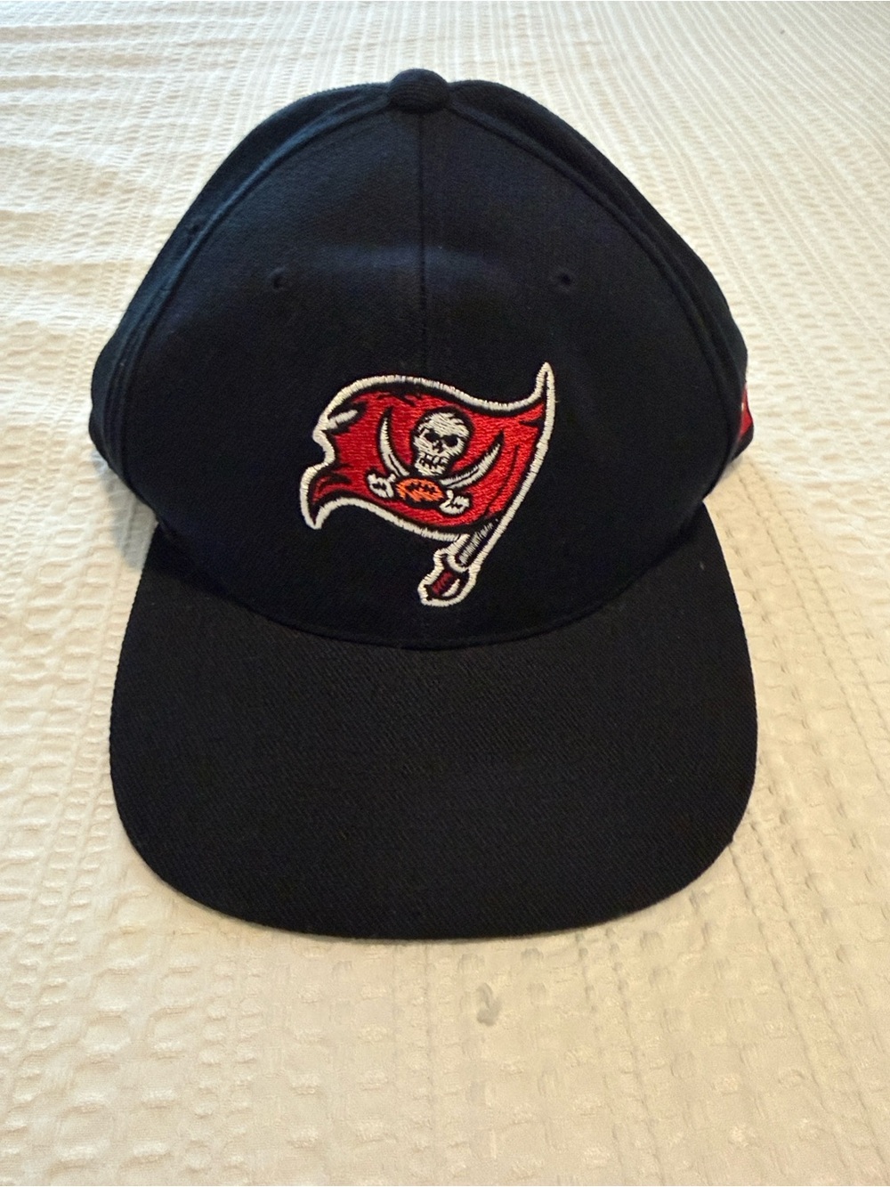 NFL Black Red Tampa Bay Buccaneers Flag Logo Cap